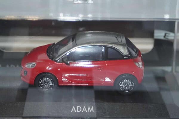 I scale opel adam red 1:43 oc10928