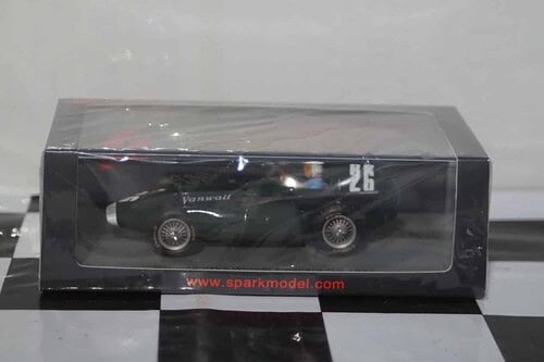 Spark vanwall vw5 winner pescara gp 1957 1:43 resin s7206