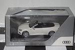 Spark Audi A1 2018 White/Black Dealer 1:43 Resin Audi5011801031