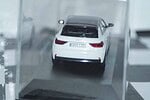 Spark Audi A1 2018 White/Black Dealer 1:43 Resin Audi5011801031