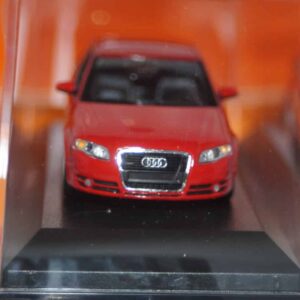 Maxichamps Audi A4 Red 2004 Minichamps 1:43 940 014401