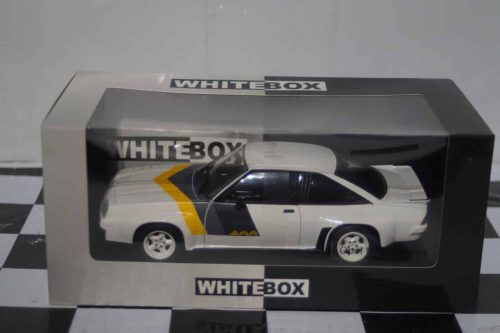 Whitebox opel manta b gsi white 1:24 wb124173-o