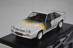 Whitebox opel manta b gsi white 1:24 wb124173-o