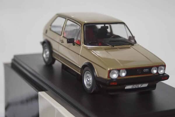 Whitebox volkswagen golf mk1 gti 1:24 wb124113