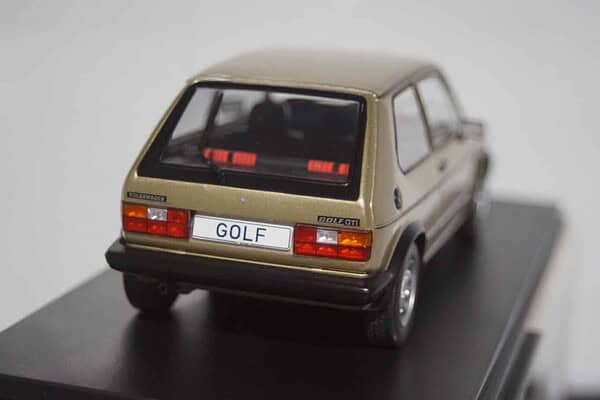 Whitebox volkswagen golf mk1 gti 1:24 wb124113