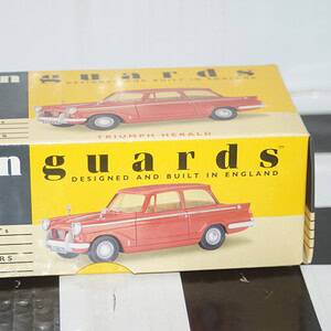 Vanguards triumph herald red va5000 1/43 scale