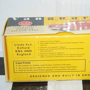Vanguards triumph herald red va5000 1/43 scale