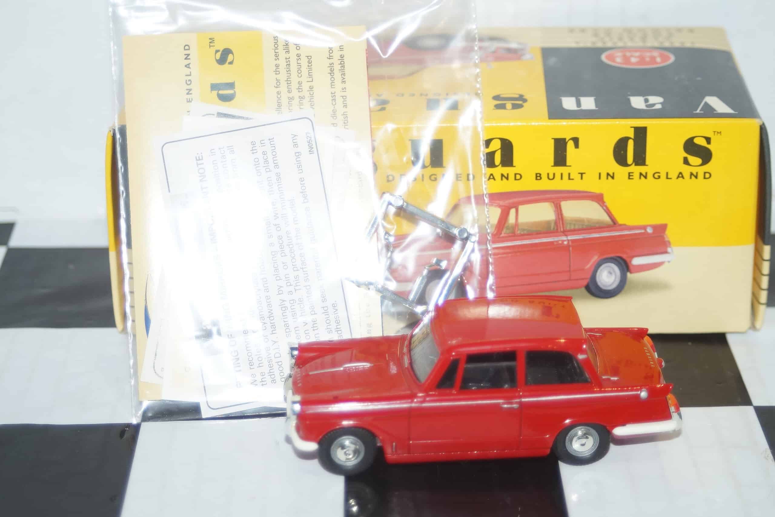 Vanguards triumph herald red va5000 1/43 scale