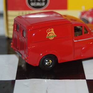 Vanguards morris minor van british road services va11012 red 1:43 scale