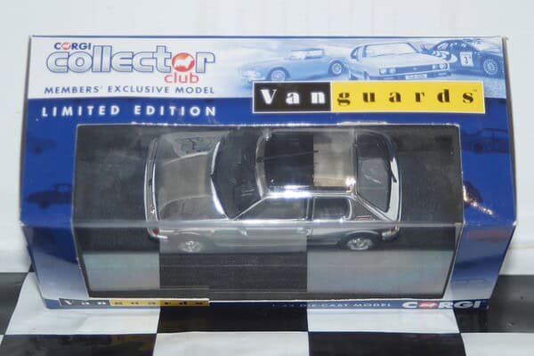 Corgi vanguards collector club peugeot 205 gti 1.9 chrome va12705 1:43 scale lcc38
