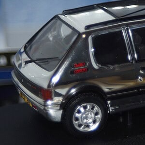 Corgi vanguards collector club peugeot 205 gti 1.9 chrome va12705 1:43 scale lcc38