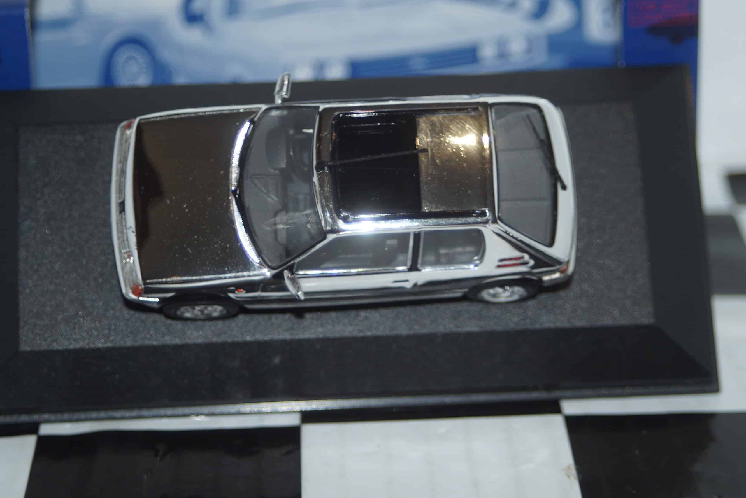 Corgi vanguards collector club peugeot 205 gti 1.9 chrome va12705 1:43 scale lcc38