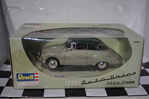 Mercedes issue CLK DTM Lamy 1:18 Diecast B6 696 2121 Maisto