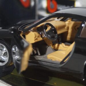 Mercedes issue CLK DTM Lamy 1:18 Diecast B6 696 2121 Maisto