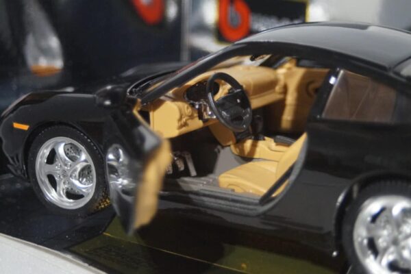 Mercedes issue CLK DTM Lamy 1:18 Diecast B6 696 2121 Maisto