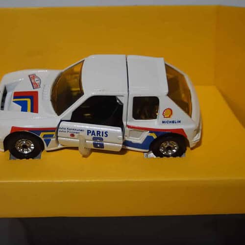 Corgi Peugeot 205 White Rally Car 1:36th C399/1