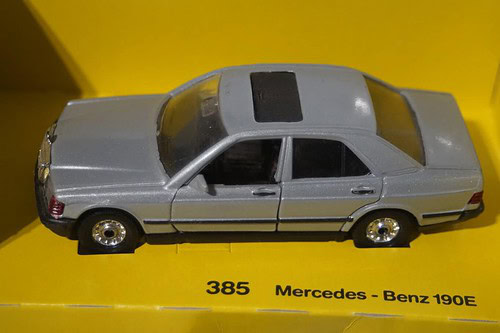 Corgi Mercedes Benz 190e Silver 1:36th 385