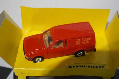 Corgi Ford Escort Van Royal Mail Red 1:36th 496