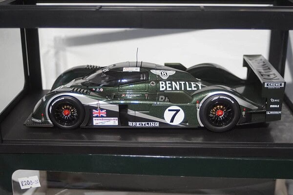 Autoart bentley speed 8 lemans 24hr 2003 1:18 diecast 80353