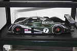 Autoart bentley speed 8 lemans 24hr 2003 1:18 diecast 80353