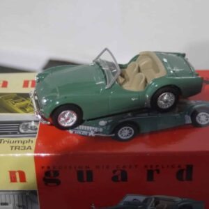 Vanguards Triumph TR3A Apple Green VA04701 1:43 Scale