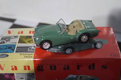 Vanguards Triumph TR3A Apple Green VA04701 1:43 Scale