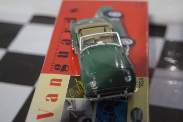 Vanguards Triumph TR3A Apple Green VA04701 1:43 Scale