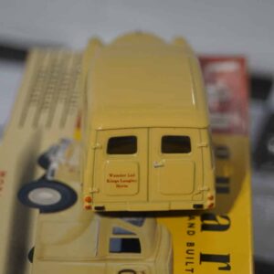 Vanguards morris minor van ovaltine va11002 yellow 1:43 scale