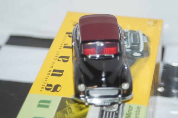 Vanguards Morris Minor Convertible Black VA05802 1:43 Scale