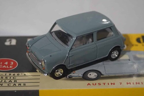 Vanguards mini grey va13003 1:43 scale