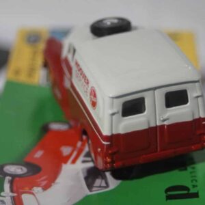 Vanguards Morris Minor Van Hoover VA01117 White 1:43 Scale