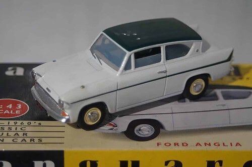 Vanguards ford 'allardette' anglia #232 va1007 1/43 diecast