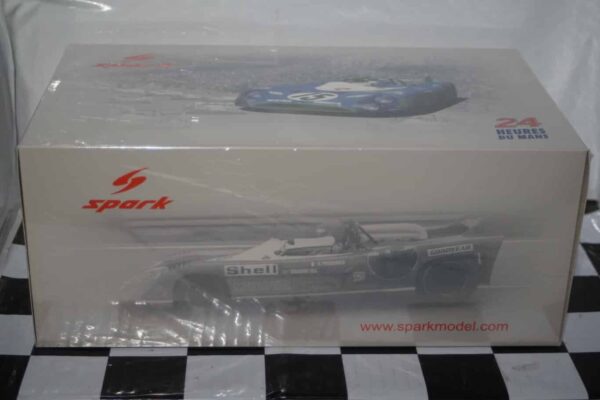 Matra Simca MS670 #15 Winner Le Mans 1972 18LM72 1:18 Spark Resin
