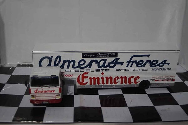 Ixo Berliet TR280 Porsche racing Transporter 1:43 TTR026