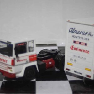 Ixo Berliet TR280 Porsche racing Transporter 1:43 TTR026