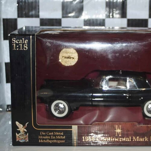 Road Signature 1956 Continental Mark 2 Ref 20078 1:18 Scale