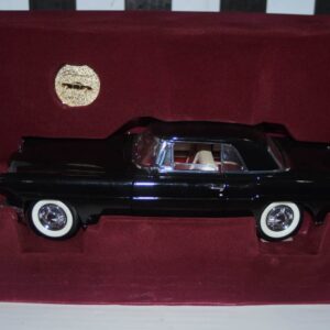 Road Signature 1956 Continental Mark 2 Ref 20078 1:18 Scale