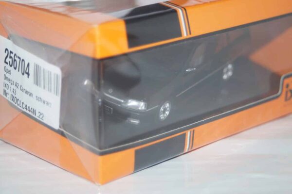 Ixo opel omega a2 caravan 1990 black ixoclc444n.22