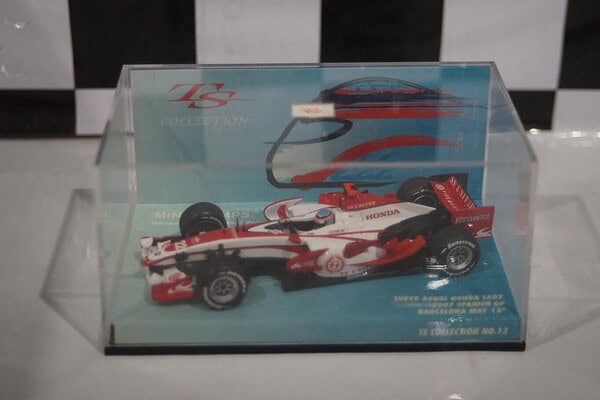 Minichamps Super Aguri Honda SA07 T.Sato 518 074322 in 1:43