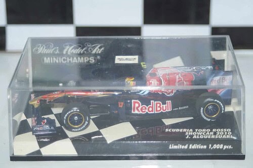 Minichamps Scuderia Toro Rosso Showcar 2010 J.Alguersuari 400 100087 in 1:43