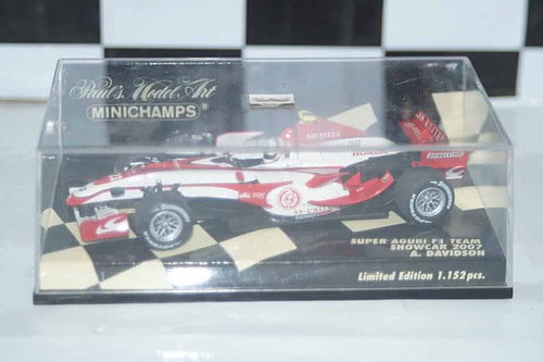 Minichamps Super Aguri F1 A.Davidson Showcar 2007 400 070093 in 1:43