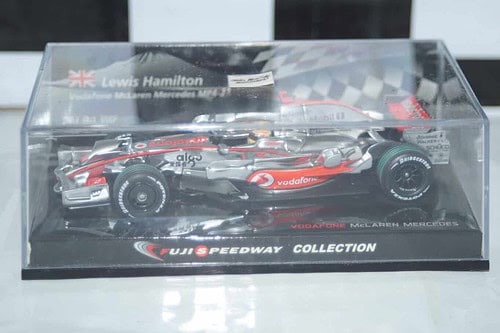 Minichamps vodaphone mclaren mercedes mp4-23 lewis hamilton 2008 533 084342 in 1:43