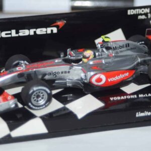 Minichamps mclaren mercedes vodafone l hamilton 2010 showcar 530 104372 1:43