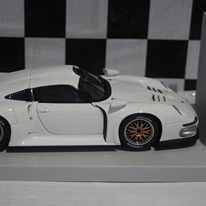 Ut models porsche 911 gt1 1996 white 1:18 scale 180966600