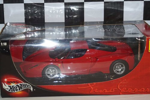 Hotwheels ferrari 599 gtb fiorano red 1:18th p4398
