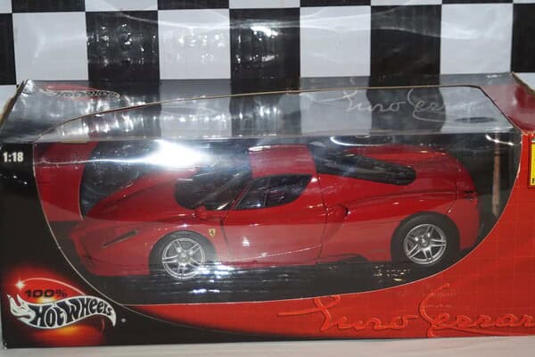 Hotwheels ferrari 599 gtb fiorano red 1:18th p4398