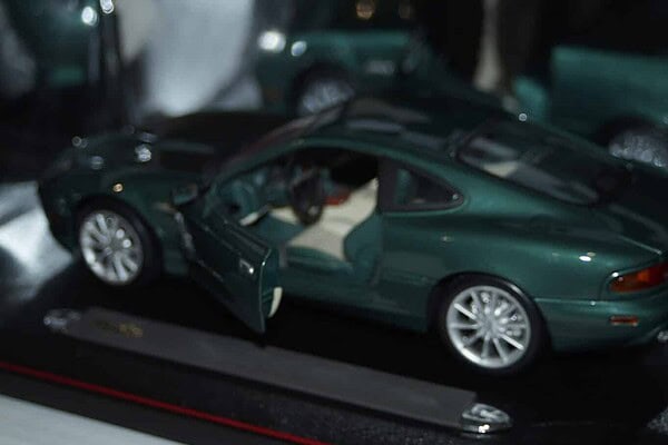 Maisto aston martin db7 vantage green 1:18 diecast 31880