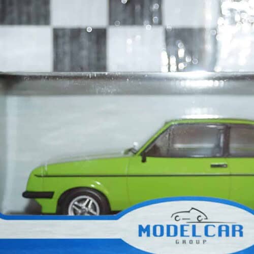 Model car group ford escort mk2 rs2000 green mcg18406