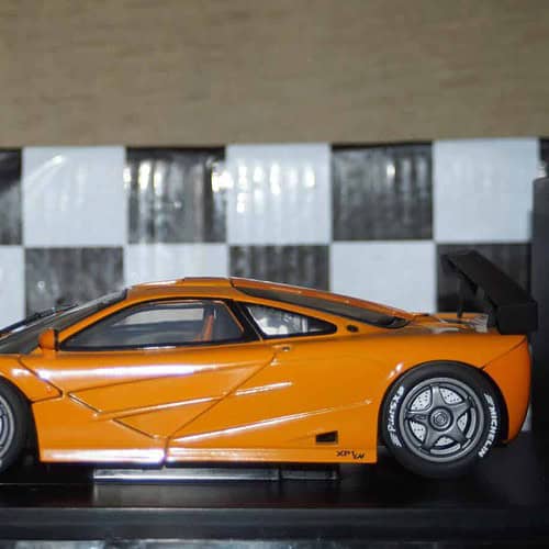 Ut models mclaren f1 gtr 1996 orange 1:18 scale 26006