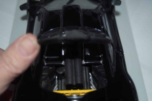 Ut models mclaren f1 gtr 1997 black 1:18 scale 26011